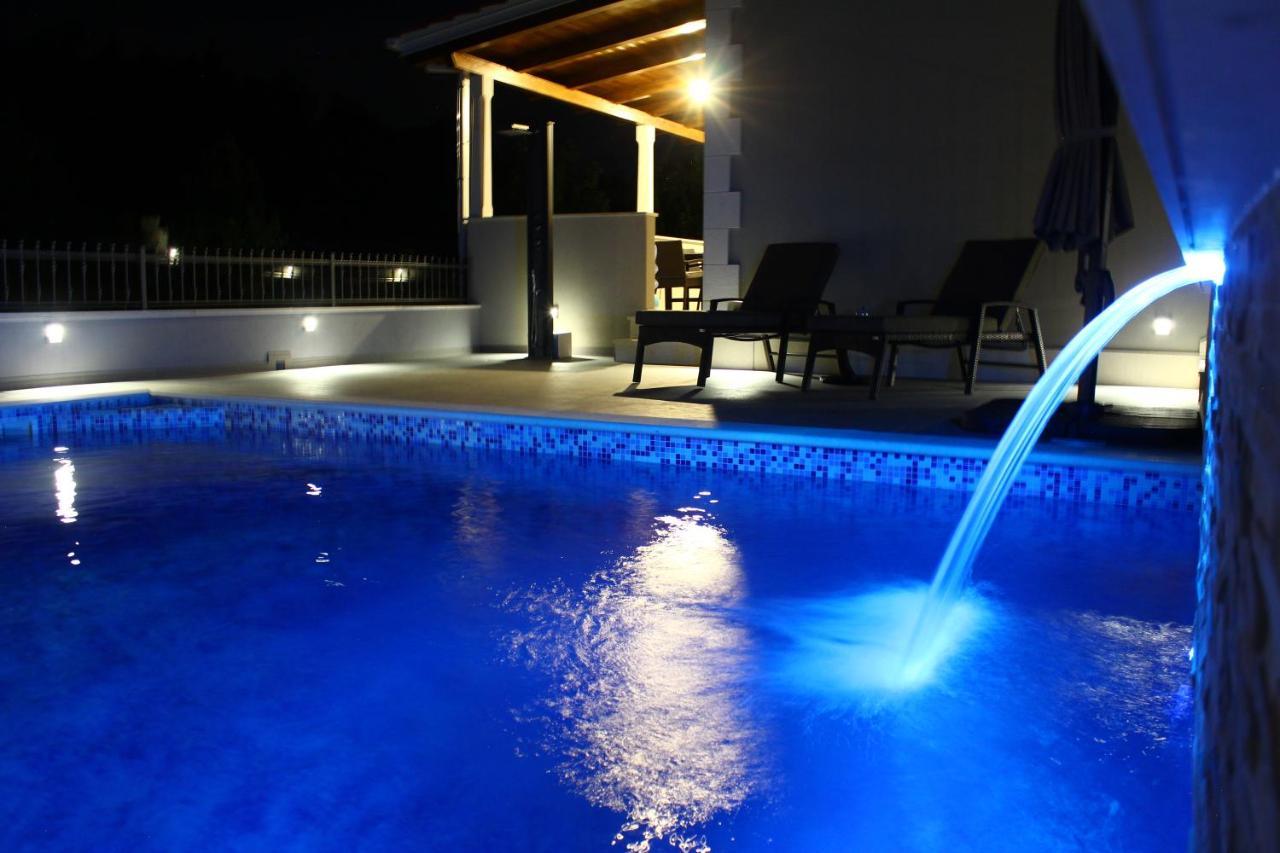Vacation Home Meri Mirce Eksteriør bilde
